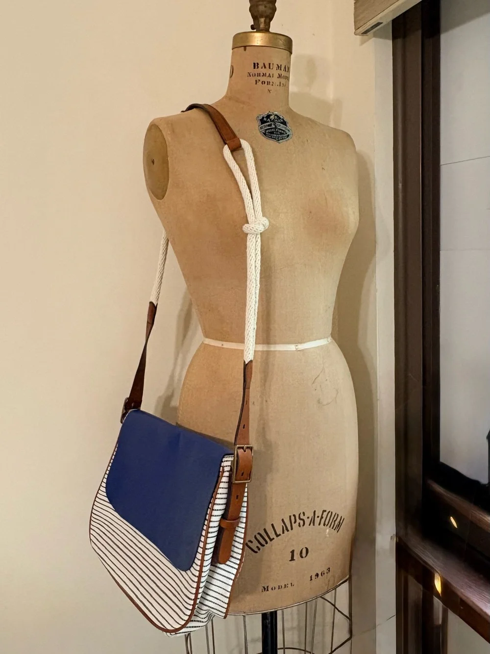 Fossil Cowhide Leather Nautical Stripe Shoulder Bag Blue White Adjustable Strap